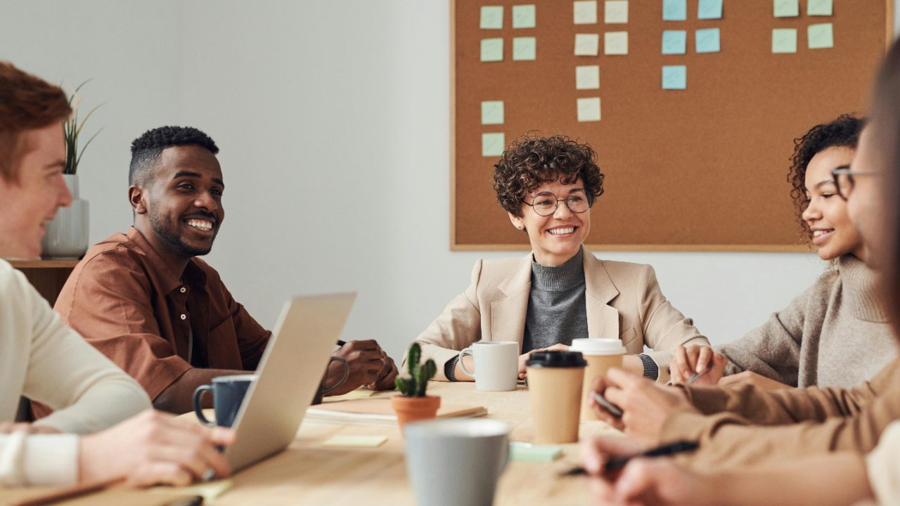 Komunikasi Asertif: Soft Skill yang Paling Underrated di Tempat Kerja, dan Cara Membangunnya