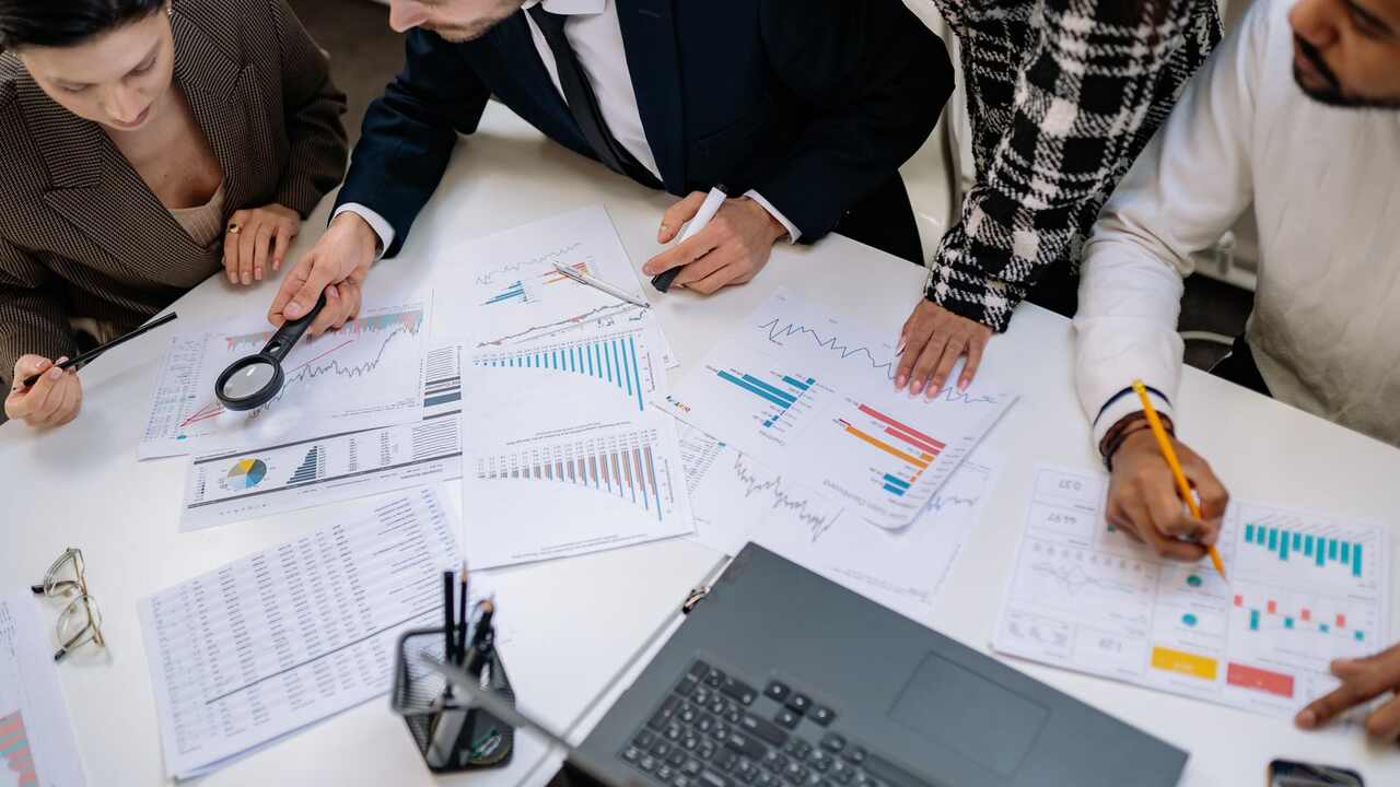 Power BI Desktop vs Service: Publish, Refresh, dan Lisensi